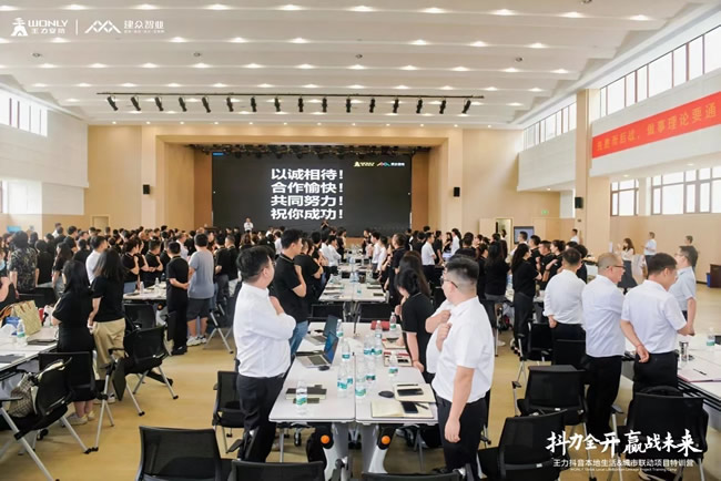 王力门业 | 河北唐山经销商邵总团队的获客秘籍：30场直播狂揽87条客资